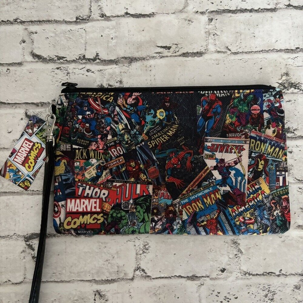 Buckle-Down Marvel Comics Canvas Zipper Wallet NWT